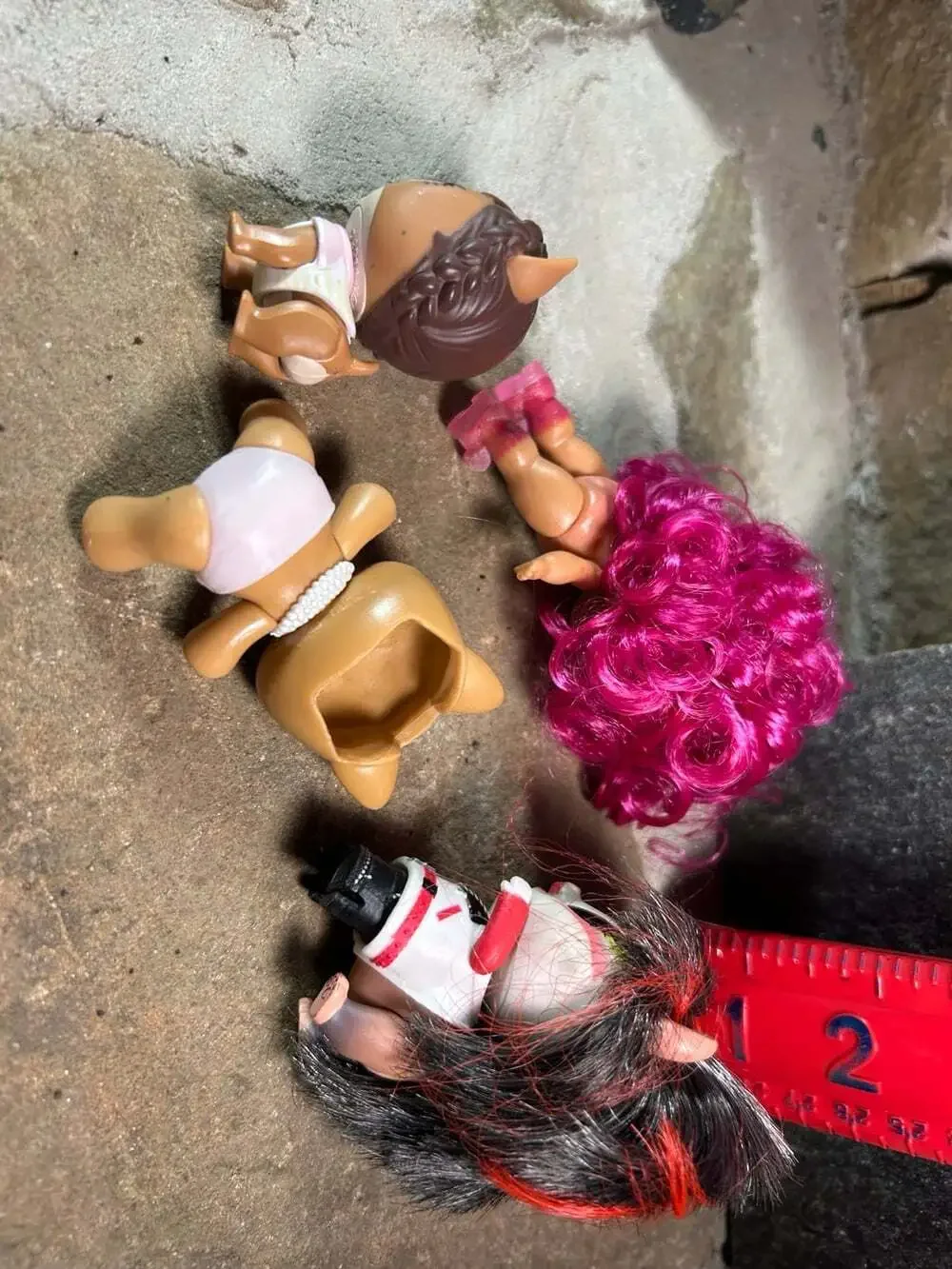 MGA LOL Surprise Lot of 4 pink hair 2 cats